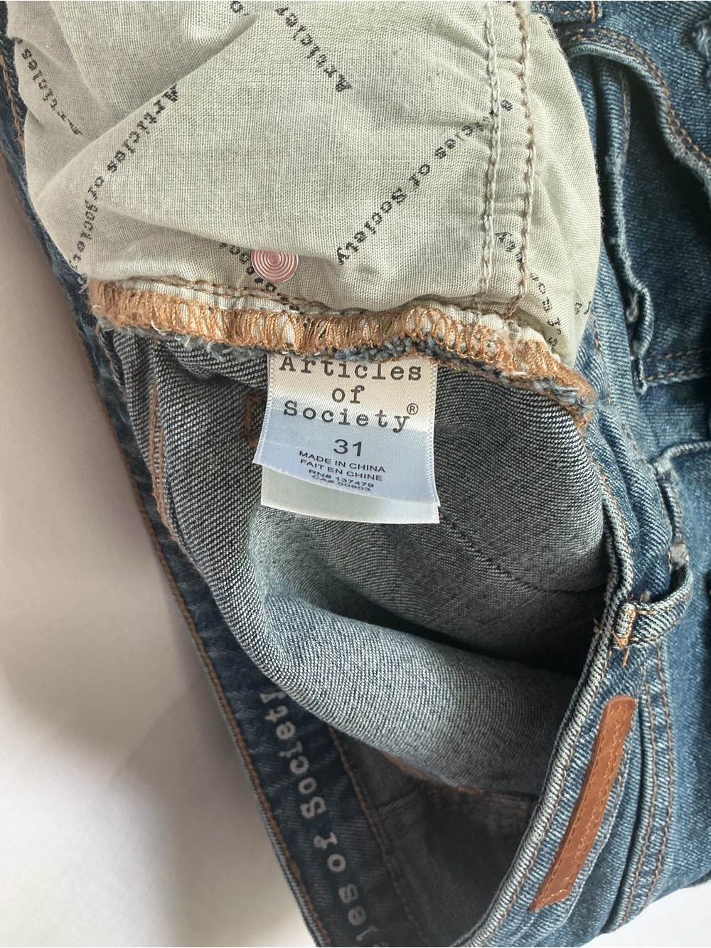 Articles Of Society Distressed Frayed Hem Denim Shorts - Blue - Picture 4 of 4